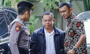 HP Kosong, Mulut Terkunci! Drama OTT Bupati Pati Sudewo